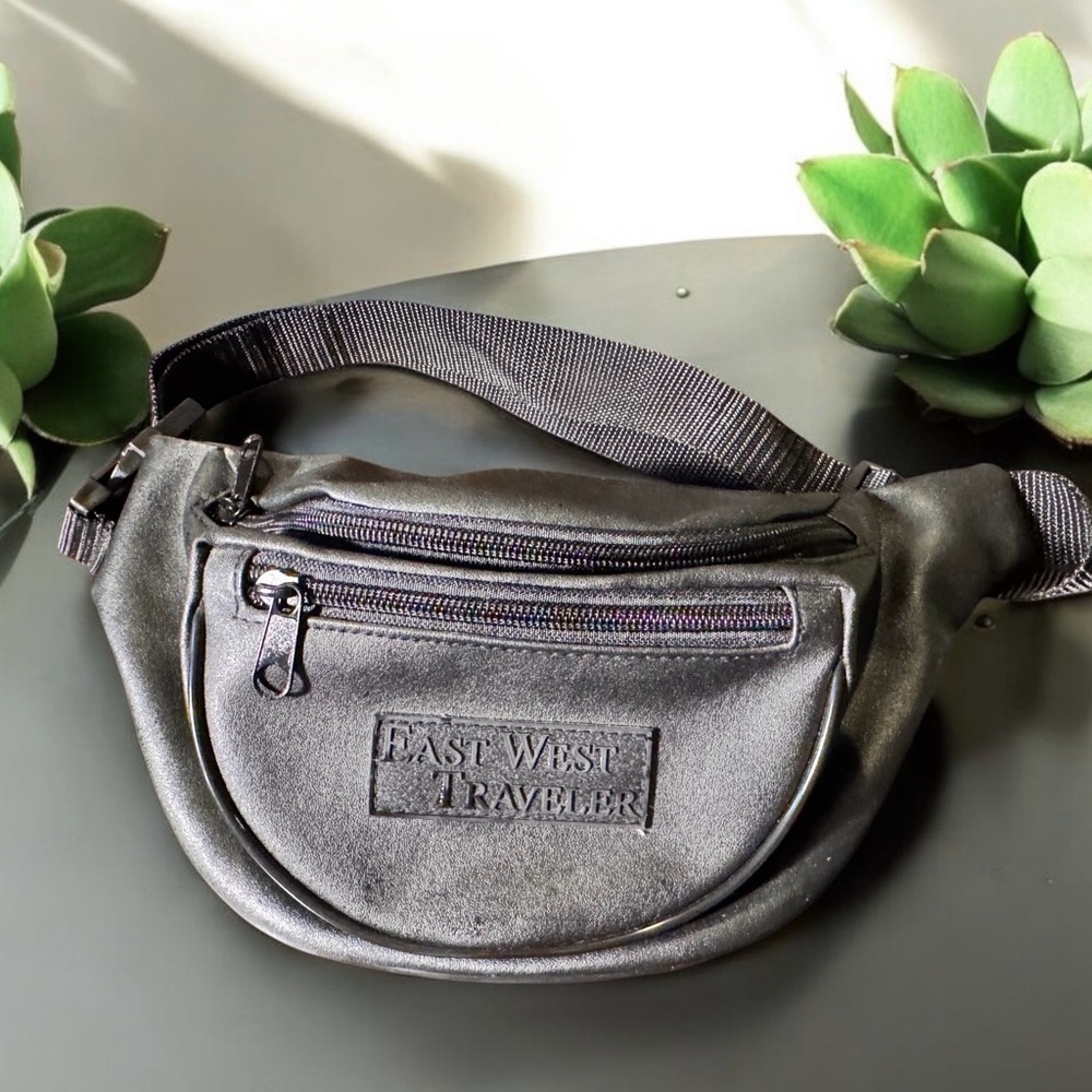 VTG East West Traveler Black Waist Bag / Fanny Pack